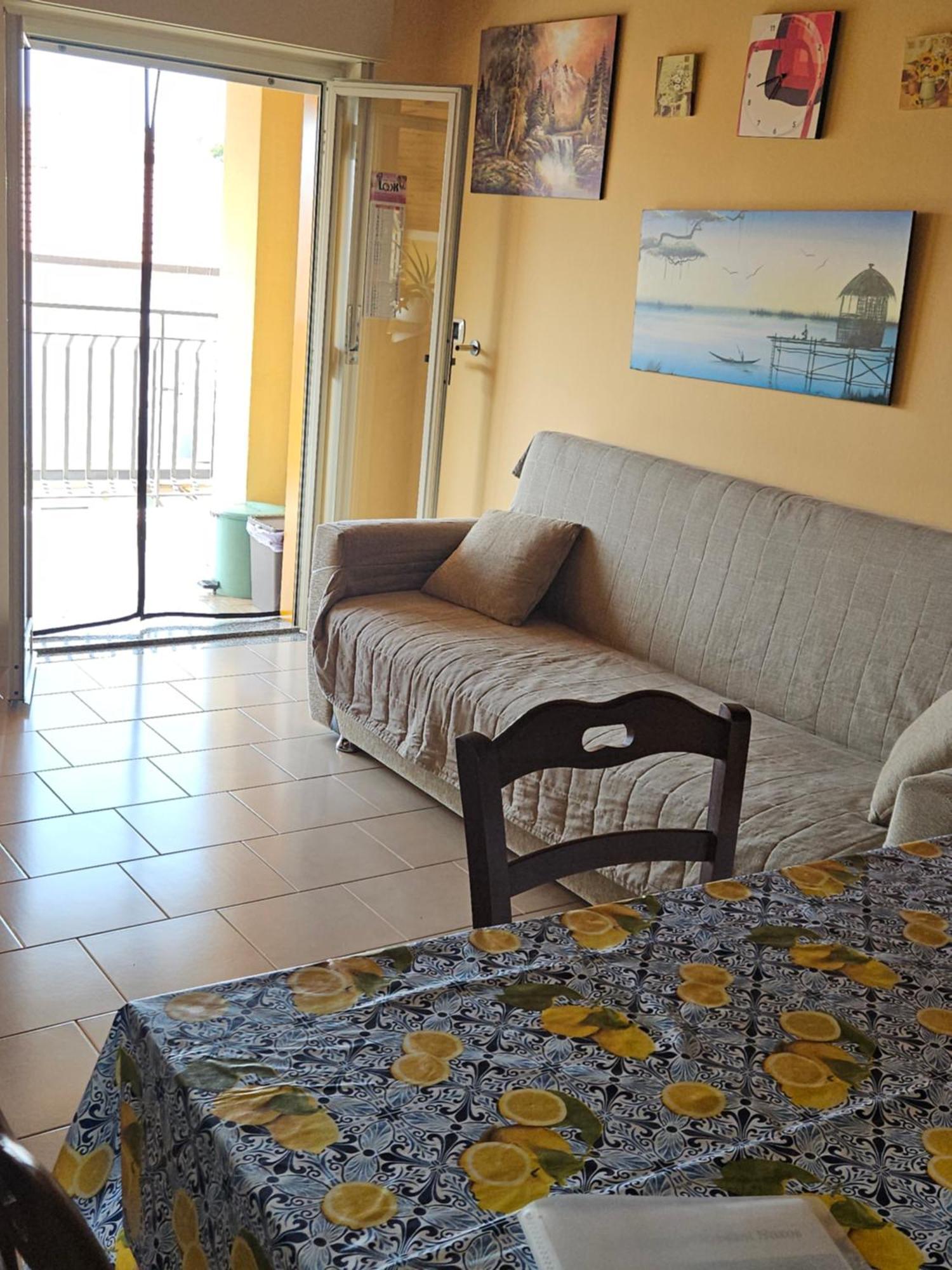 Tiziana Apartamento Giardini Naxos Exterior foto