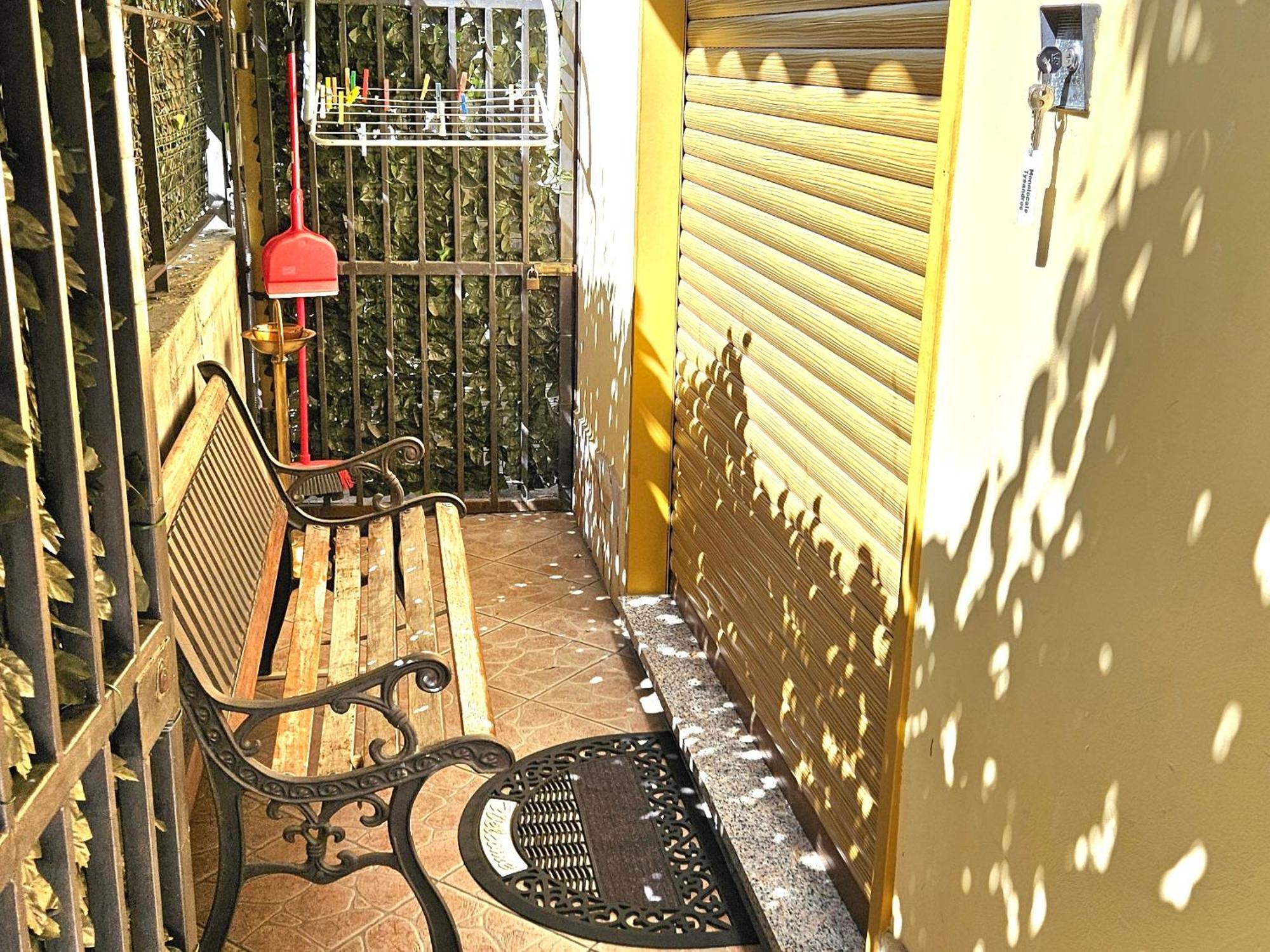 Tiziana Apartamento Giardini Naxos Exterior foto